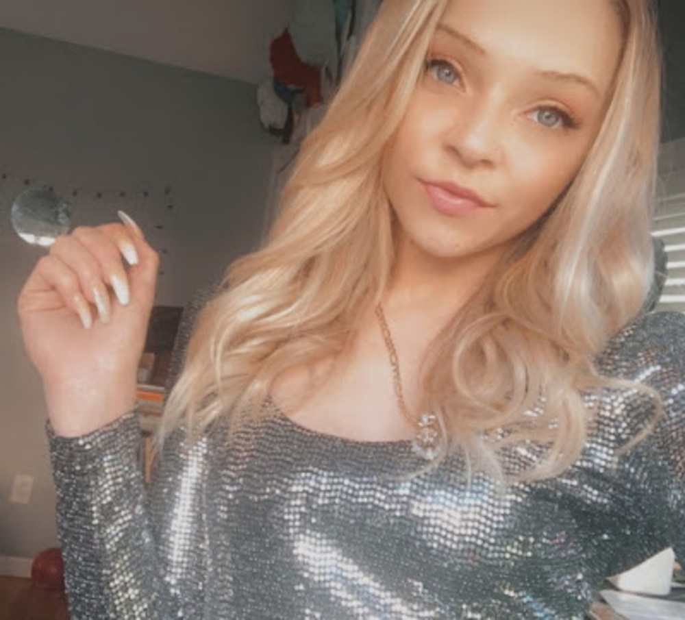 Meet your Posher, Cienna